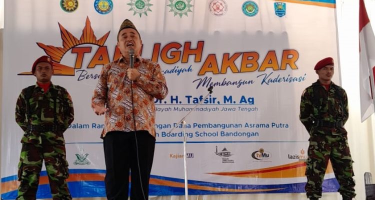 Dr. KH. Tafsir, MAg. dalam Tabligh Akbar Pembangunan Asrama MBS Bandongan Kab. Magelang, Ahad 2 Juli 2023.
